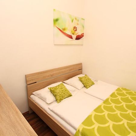 Checkvienna - Waehringer Strasse Apartment Bagian luar foto