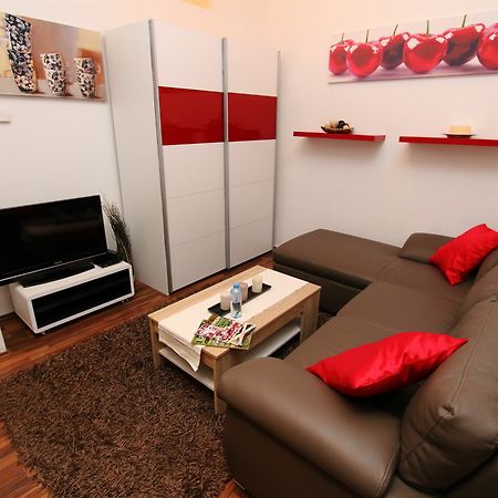 Checkvienna - Waehringer Strasse Apartment Bagian luar foto