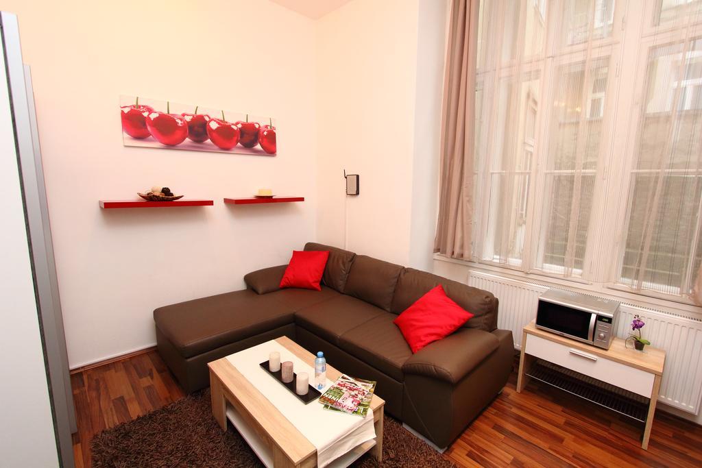Checkvienna - Waehringer Strasse Apartment Bagian luar foto